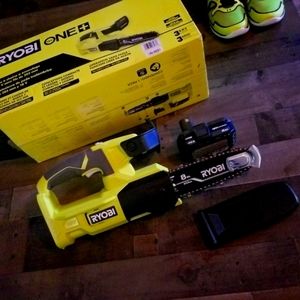 Ryobi Chainsaw WITH 18v Lithium Battery☆Box Included☆